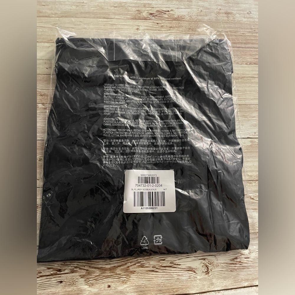 🆕 Old Navy Women's First-Layer Tank Top Sleeveless Black Medium 8-10 Tall Long - Picture 11 of 15